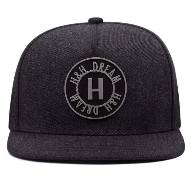 Fashionable flat brimmed hats, casual, street style, embroidered hip hop hats with round logo letter H, baseball caps